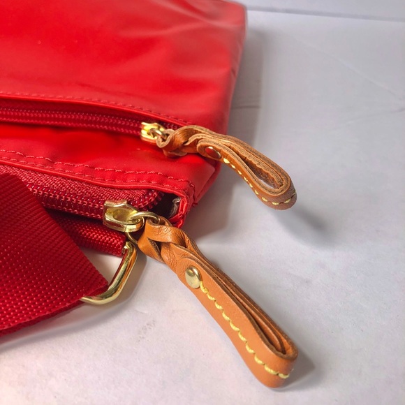 BRIC’S red nylon crossbody EUC - Picture 4 of 12
